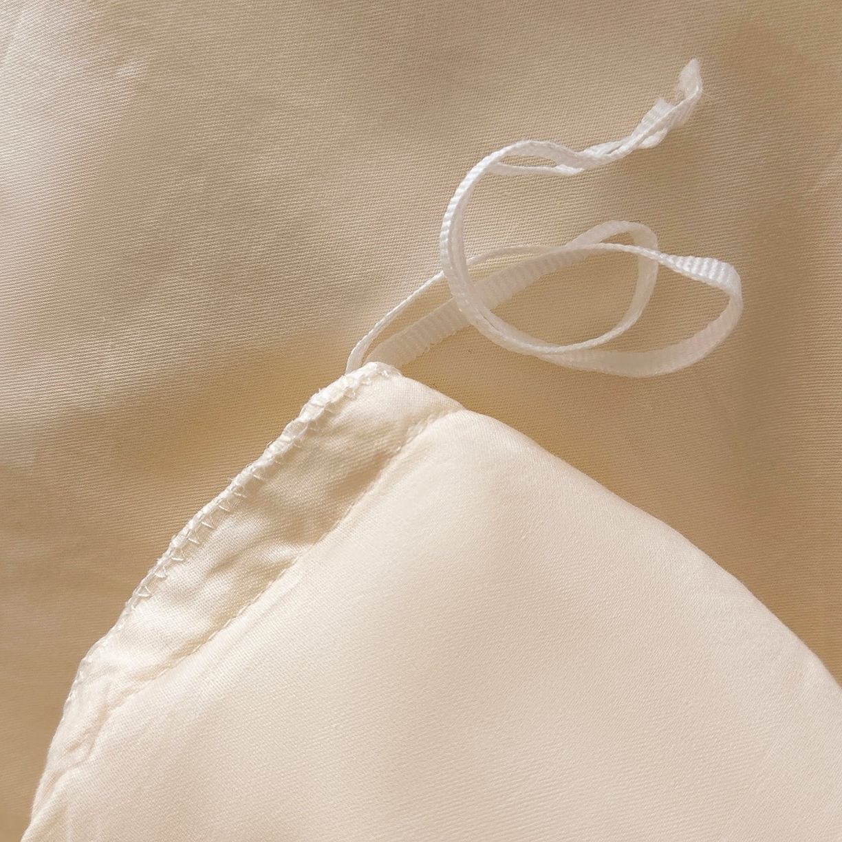 91家纺网 家纺一手货源 找家纺 罗艺轩 2025新款全棉纯棉斜纹工艺床裙四件套 蓝蝴蝶-咖色