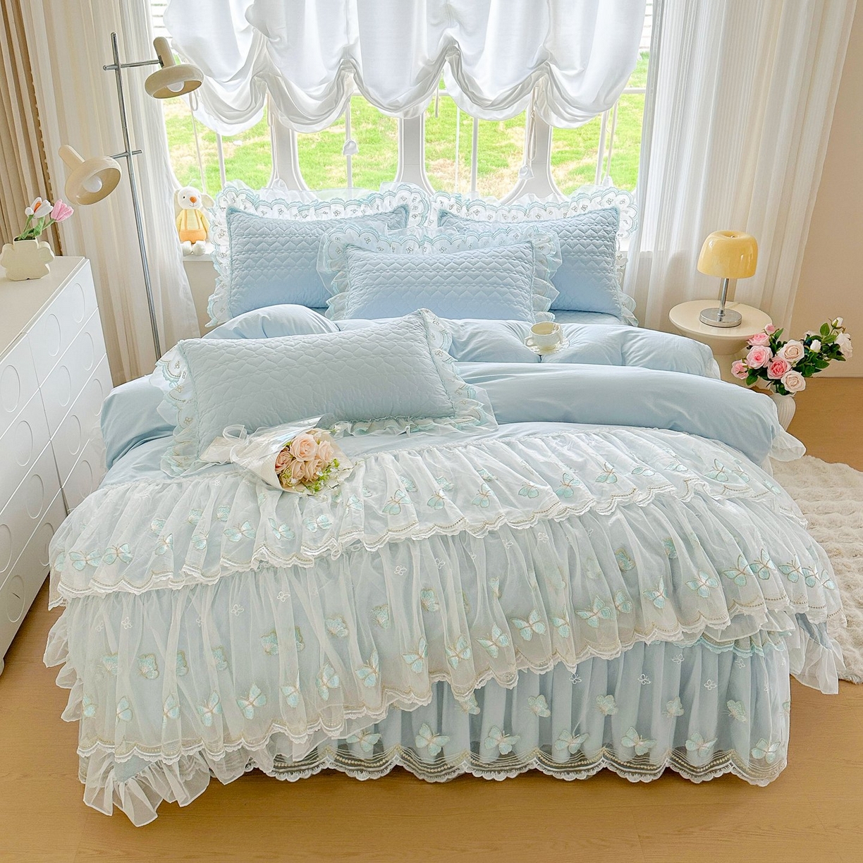 91家纺网 家纺一手货源 找家纺 罗艺轩 2025新款全棉纯棉斜纹工艺床裙四件套 蓝蝴蝶-蓝色