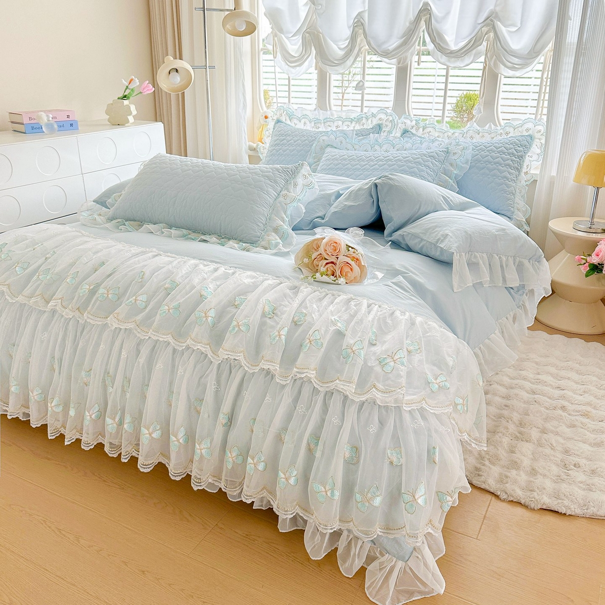 91家纺网 家纺一手货源 找家纺 罗艺轩 2025新款全棉纯棉斜纹工艺床裙四件套 蓝蝴蝶-蓝色