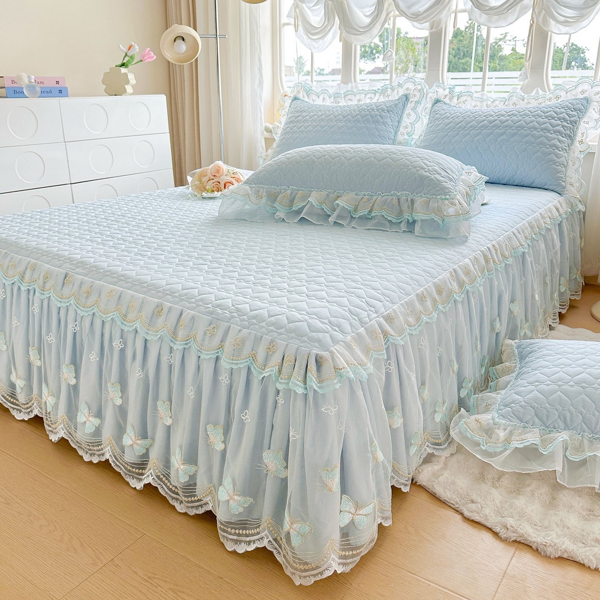 91家纺网 家纺一手货源 找家纺 罗艺轩 2025新款全棉纯棉斜纹工艺床裙四件套 蓝蝴蝶-蓝色