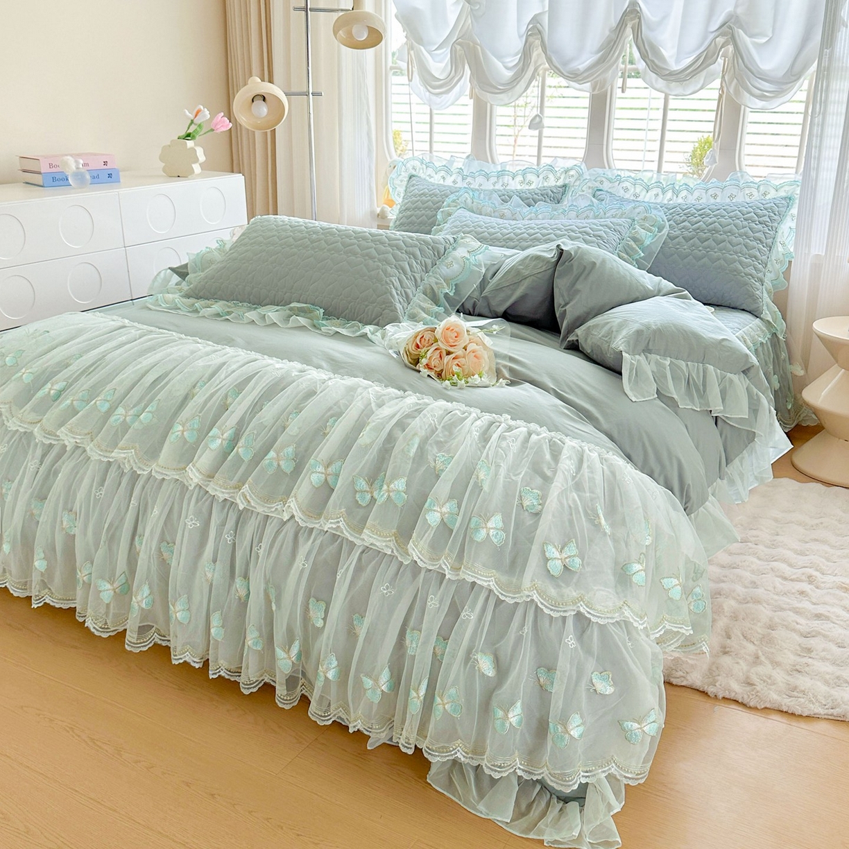 91家纺网 家纺一手货源 找家纺 罗艺轩 2025新款全棉纯棉斜纹工艺床裙四件套 蓝蝴蝶-绿色