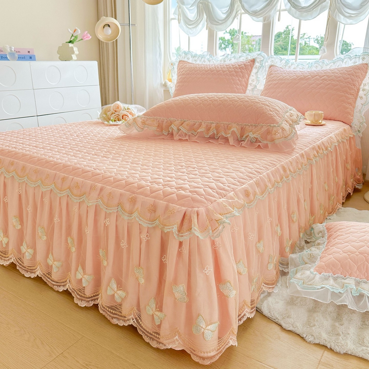 91家纺网 家纺一手货源 找家纺 罗艺轩 2025新款全棉纯棉斜纹工艺床裙四件套 蓝蝴蝶-玉色