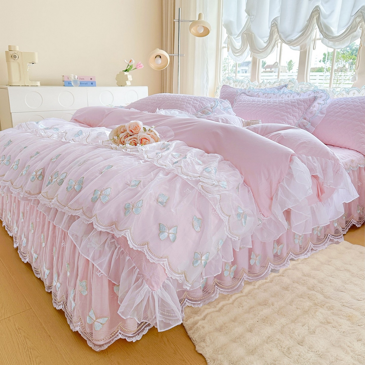 91家纺网 家纺一手货源 找家纺 罗艺轩 2025新款全棉纯棉斜纹工艺床裙四件套 蓝蝴蝶-紫色