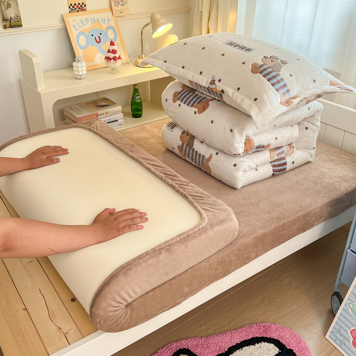 川悦生活 2025新款雪花绒宿舍床笠款三件套 腊肠小点