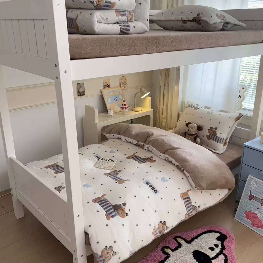 91家纺网 家纺一手货源 找家纺 川悦生活 2025新款雪花绒宿舍床笠款三件套 腊肠小点