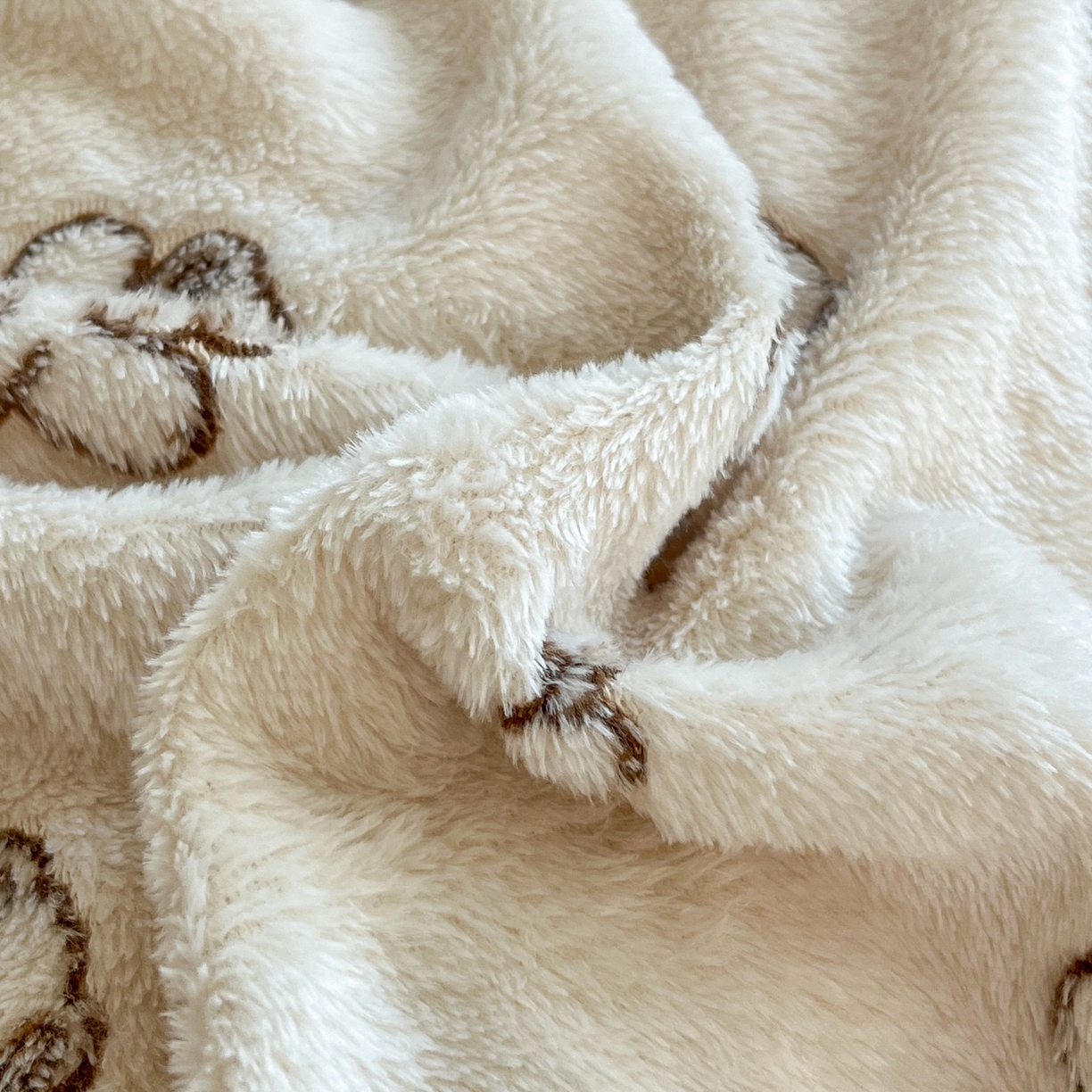 91家纺网 家纺一手货源 找家纺 川悦生活 2025新款雪花绒宿舍床笠款三件套 奶咖小熊