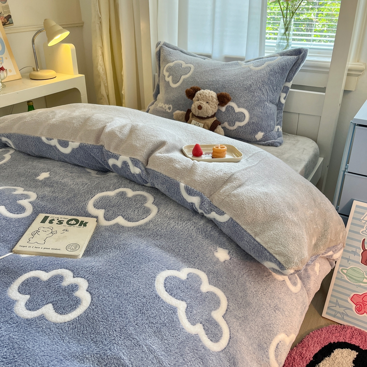 91家纺网 家纺一手货源 找家纺 川悦生活 2025新款雪花绒宿舍床笠款三件套 奶味云朵