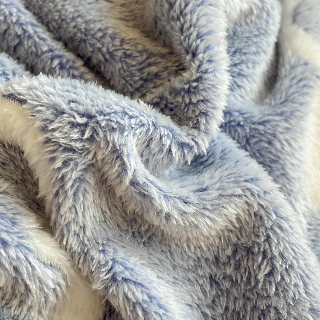 91家纺网 家纺一手货源 找家纺 川悦生活 2025新款雪花绒宿舍床笠款三件套 奶味云朵