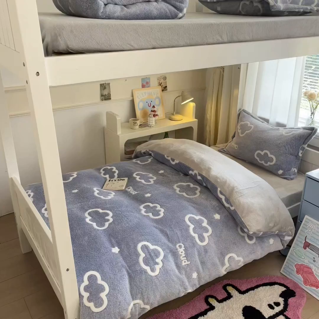 91家纺网 家纺一手货源 找家纺 川悦生活 2025新款雪花绒宿舍床笠款三件套 奶味云朵