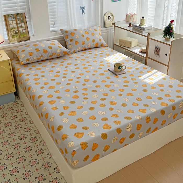 91家纺网 家纺一手货源 找家纺 2025新款母婴级ins小清新双层纱印花床笠床垫保护罩枕套三件套 南瓜堡