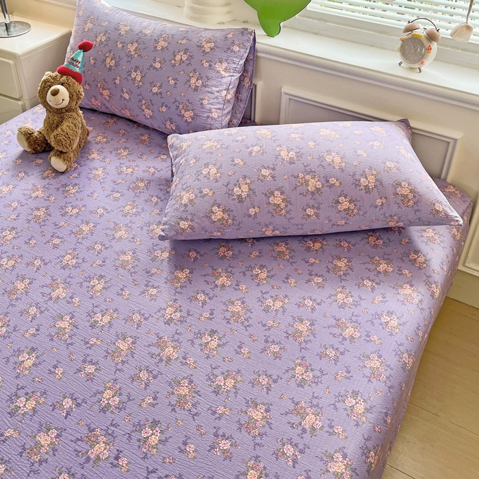 91家纺网 家纺一手货源 找家纺 2025新款母婴级ins小清新双层纱印花床笠床垫保护罩枕套三件套 花汀