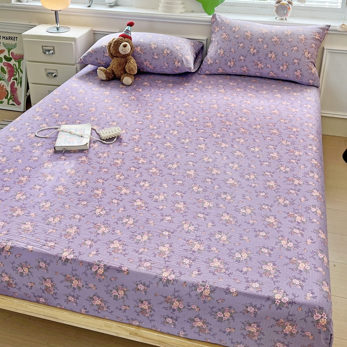 91家纺网 家纺一手货源 找家纺 2025新款母婴级ins小清新双层纱印花床笠床垫保护罩枕套三件套 花汀