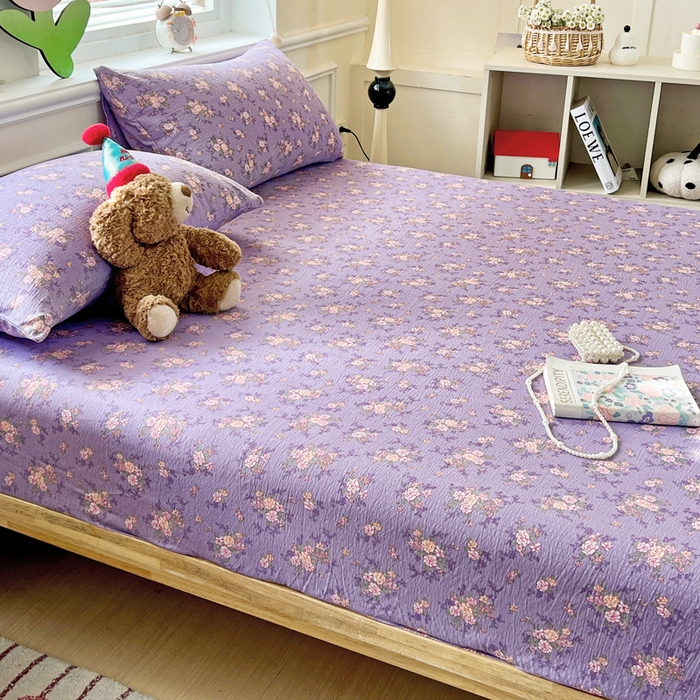 91家纺网 家纺一手货源 找家纺 2025新款母婴级ins小清新双层纱印花床笠床垫保护罩枕套三件套 花汀