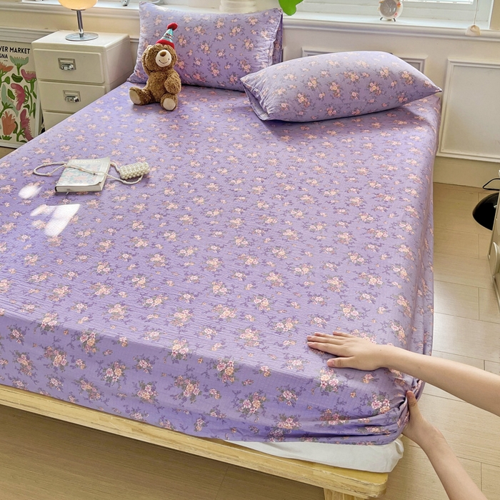 91家纺网 家纺一手货源 找家纺 2025新款母婴级ins小清新双层纱印花床笠床垫保护罩枕套三件套 花汀