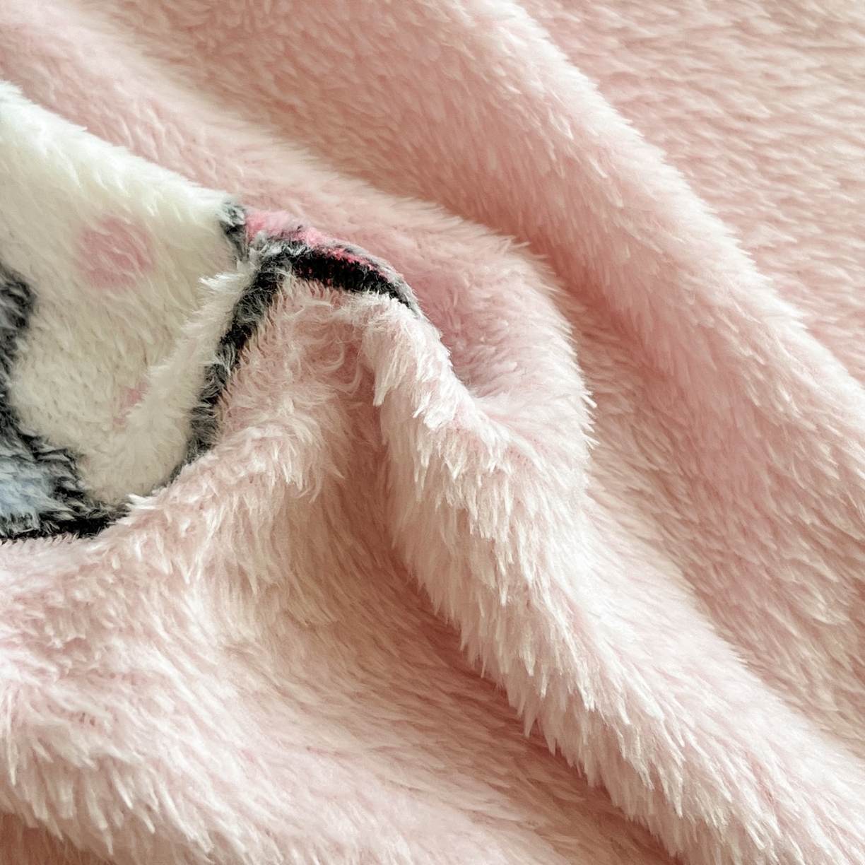 91家纺网 家纺一手货源 找家纺 川悦生活 2025新款雪花绒宿舍床笠款三件套 甜梦小猫