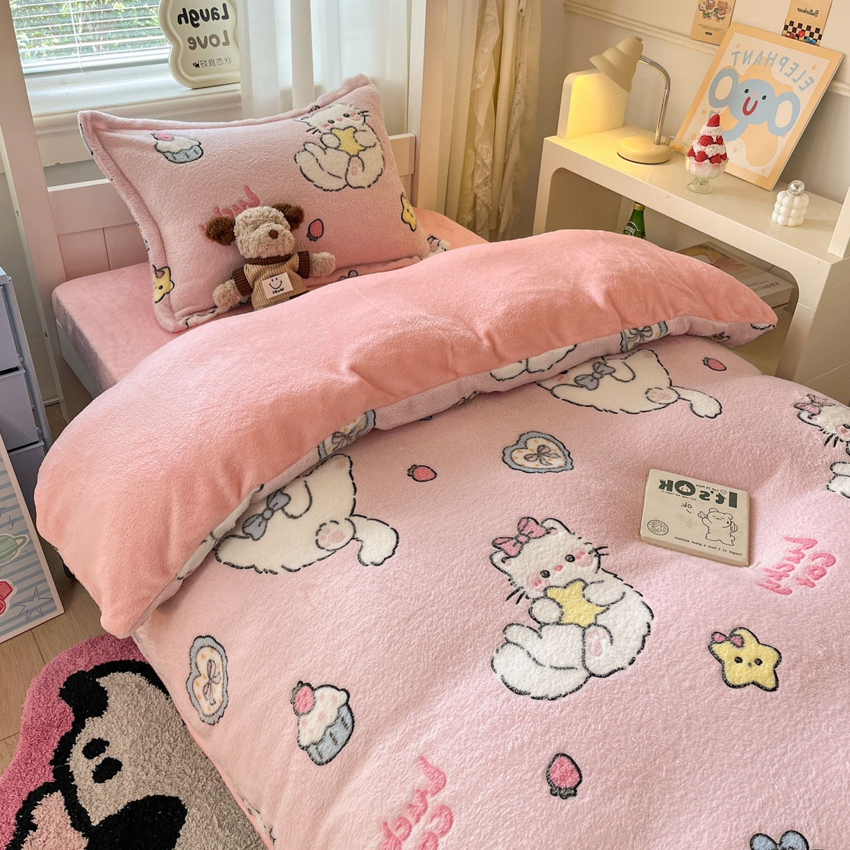 91家纺网 家纺一手货源 找家纺 川悦生活 2025新款雪花绒宿舍床笠款三件套 甜梦小猫