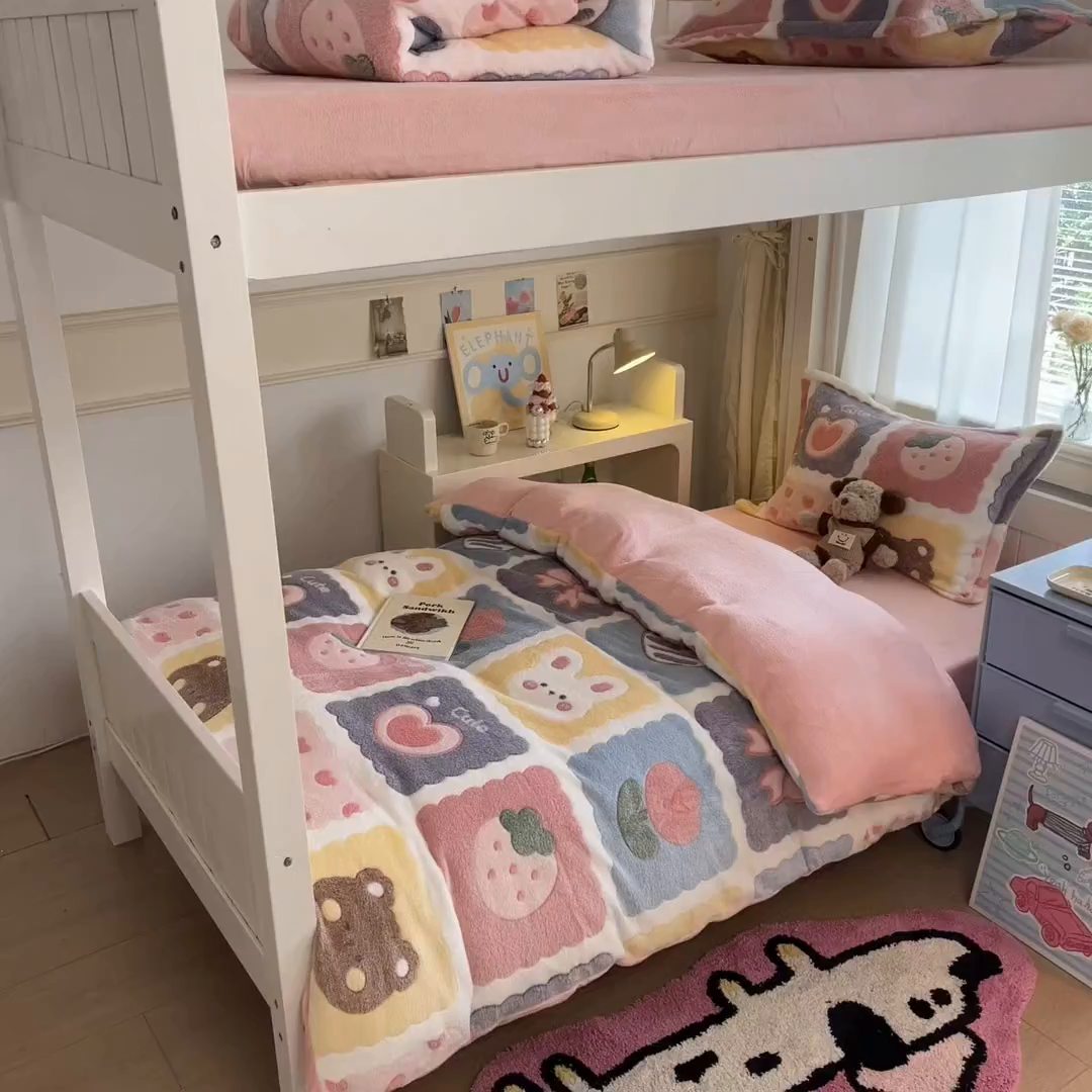 91家纺网 家纺一手货源 找家纺 川悦生活 2025新款雪花绒宿舍床笠款三件套 甜蜜日常粉