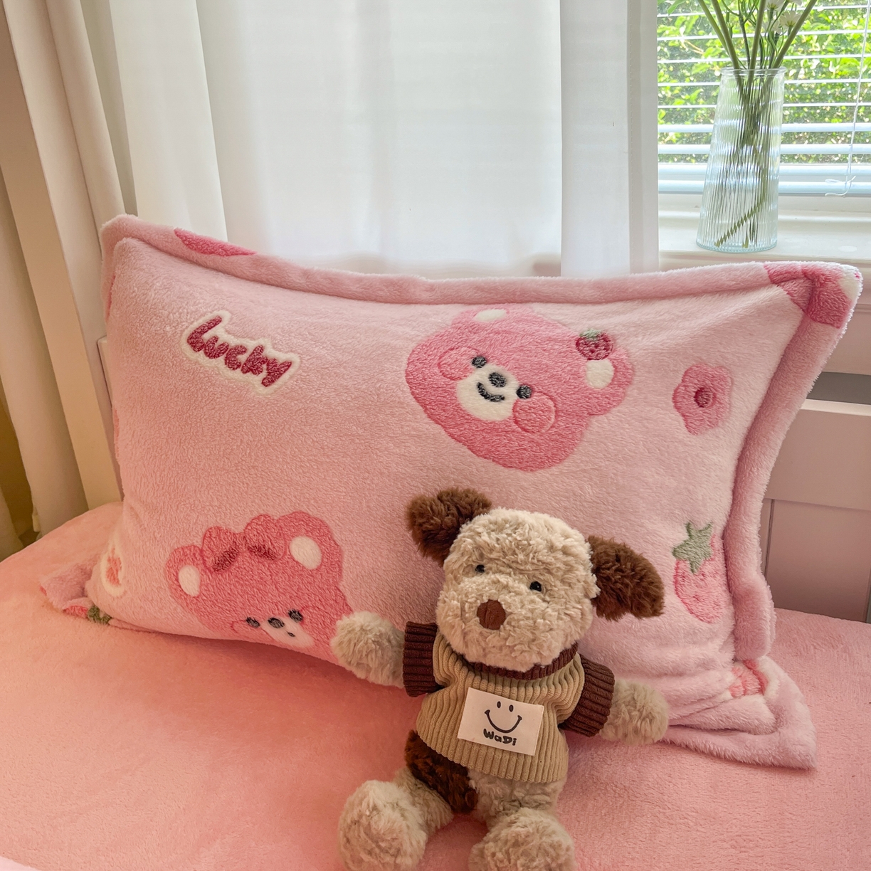 91家纺网 家纺一手货源 找家纺 川悦生活 2025新款雪花绒宿舍床笠款三件套 甜系粉熊