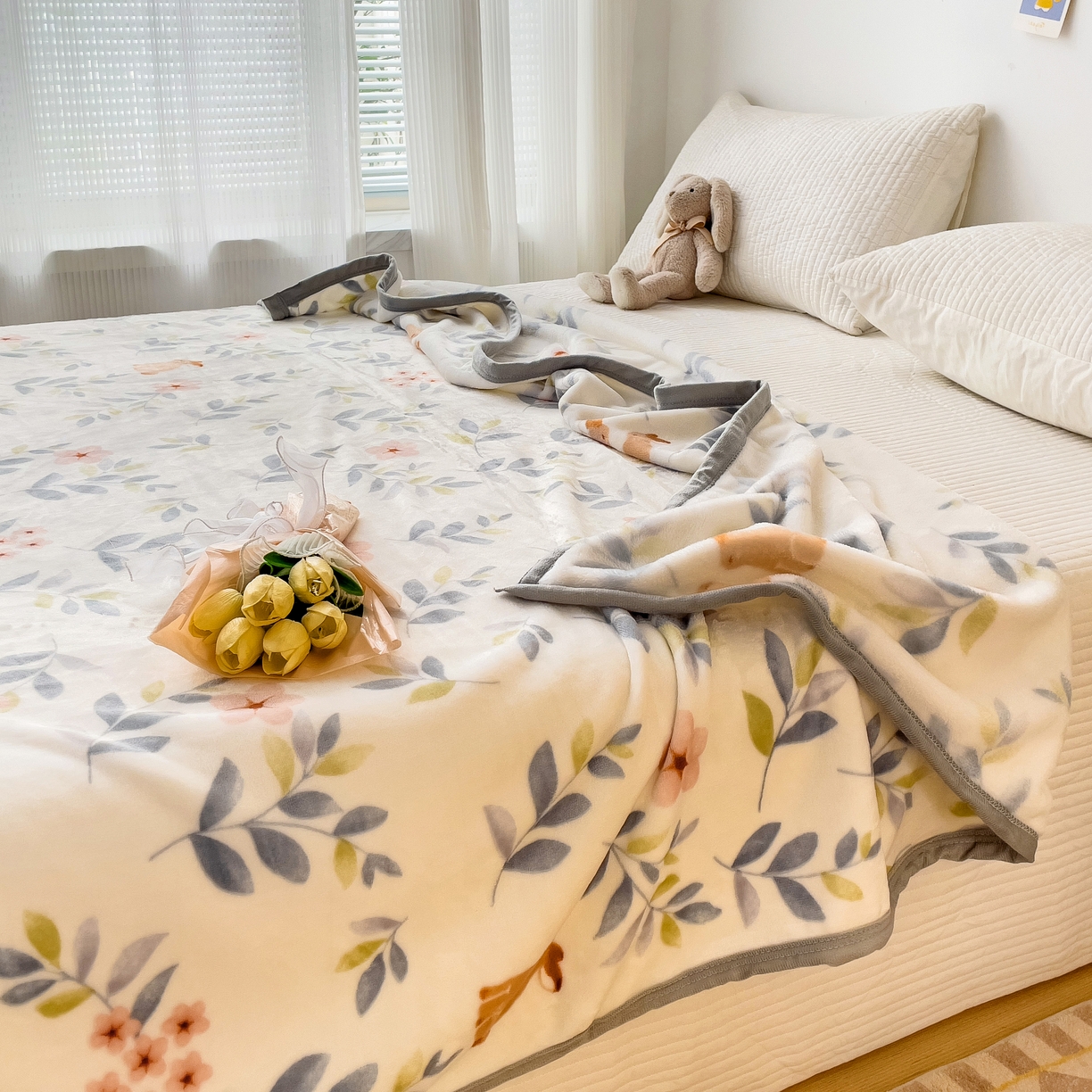 91家纺网 家纺一手货源 找家纺 启发毛毯 2025新款高克重双面牛奶绒盖毯 花花兔