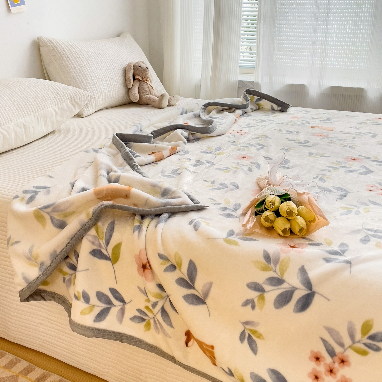 91家纺网 家纺一手货源 找家纺 启发毛毯 2025新款高克重双面牛奶绒盖毯 花花兔