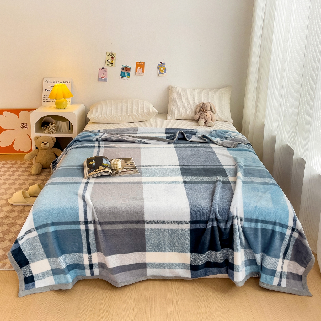 91家纺网 家纺一手货源 找家纺 启发毛毯 2025新款高克重双面牛奶绒盖毯 蓝大格