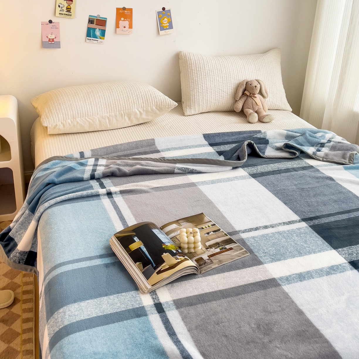 91家纺网 家纺一手货源 找家纺 启发毛毯 2025新款高克重双面牛奶绒盖毯 蓝大格