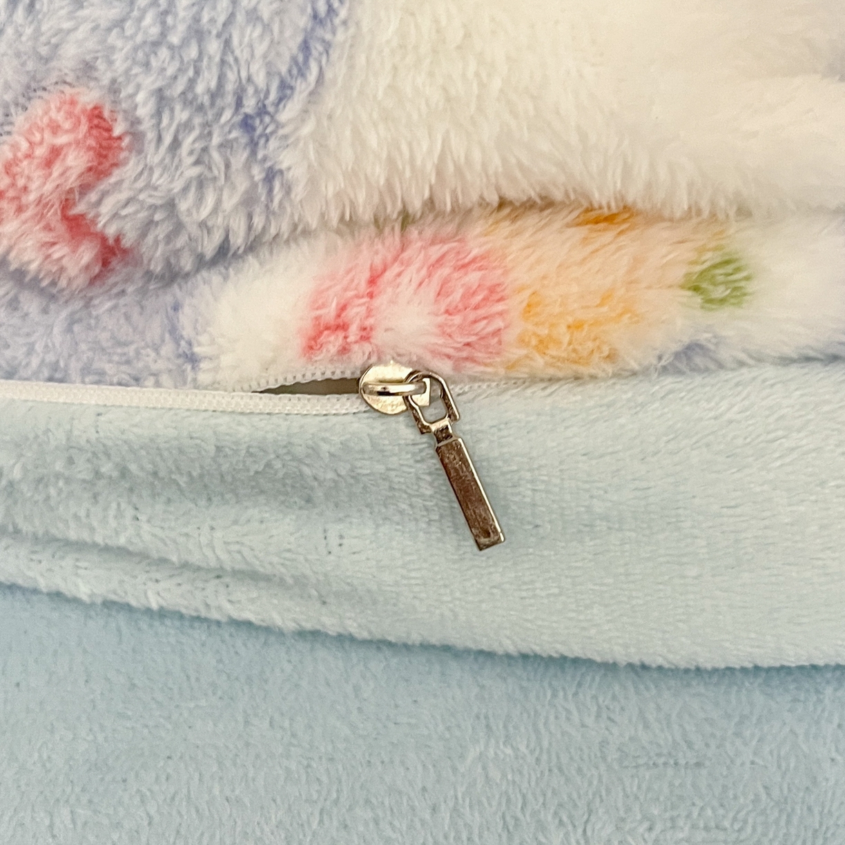 91家纺网 家纺一手货源 找家纺 川悦生活 2025新款雪花绒宿舍床笠款三件套 小熊花园