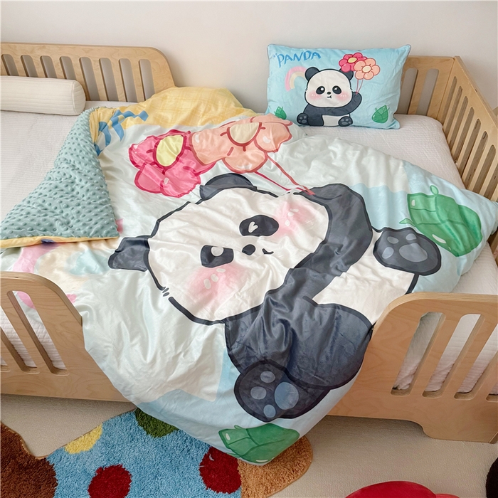 91家纺网 家纺一手货源 找家纺 萌宝家纺 2025新款幼儿园大版豆豆绒三件套婴儿绒六件套 气球熊猫