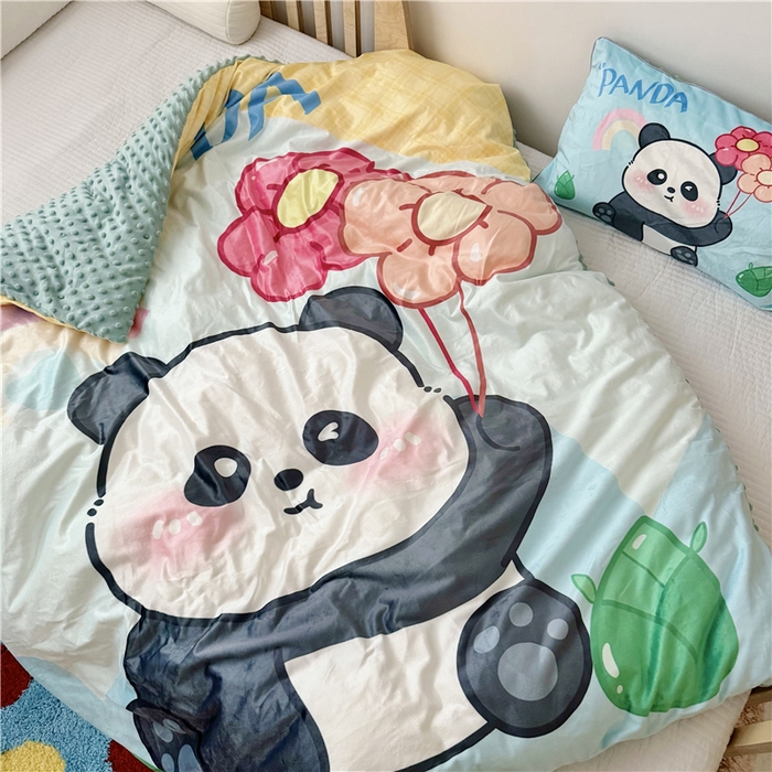 91家纺网 家纺一手货源 找家纺 萌宝家纺 2025新款幼儿园大版豆豆绒三件套婴儿绒六件套 气球熊猫