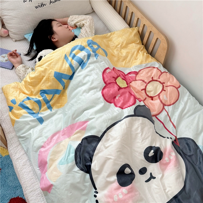 91家纺网 家纺一手货源 找家纺 萌宝家纺 2025新款幼儿园大版豆豆绒三件套婴儿绒六件套 气球熊猫