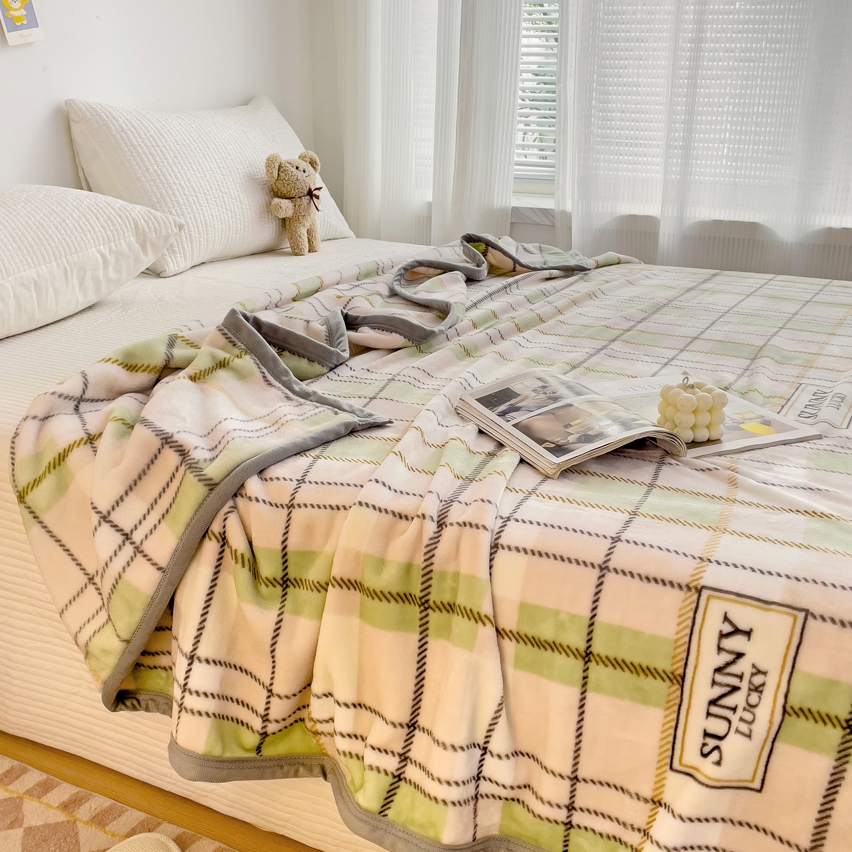 91家纺网 家纺一手货源 找家纺 启发毛毯 2025新款高克重双面牛奶绒盖毯 绿大格