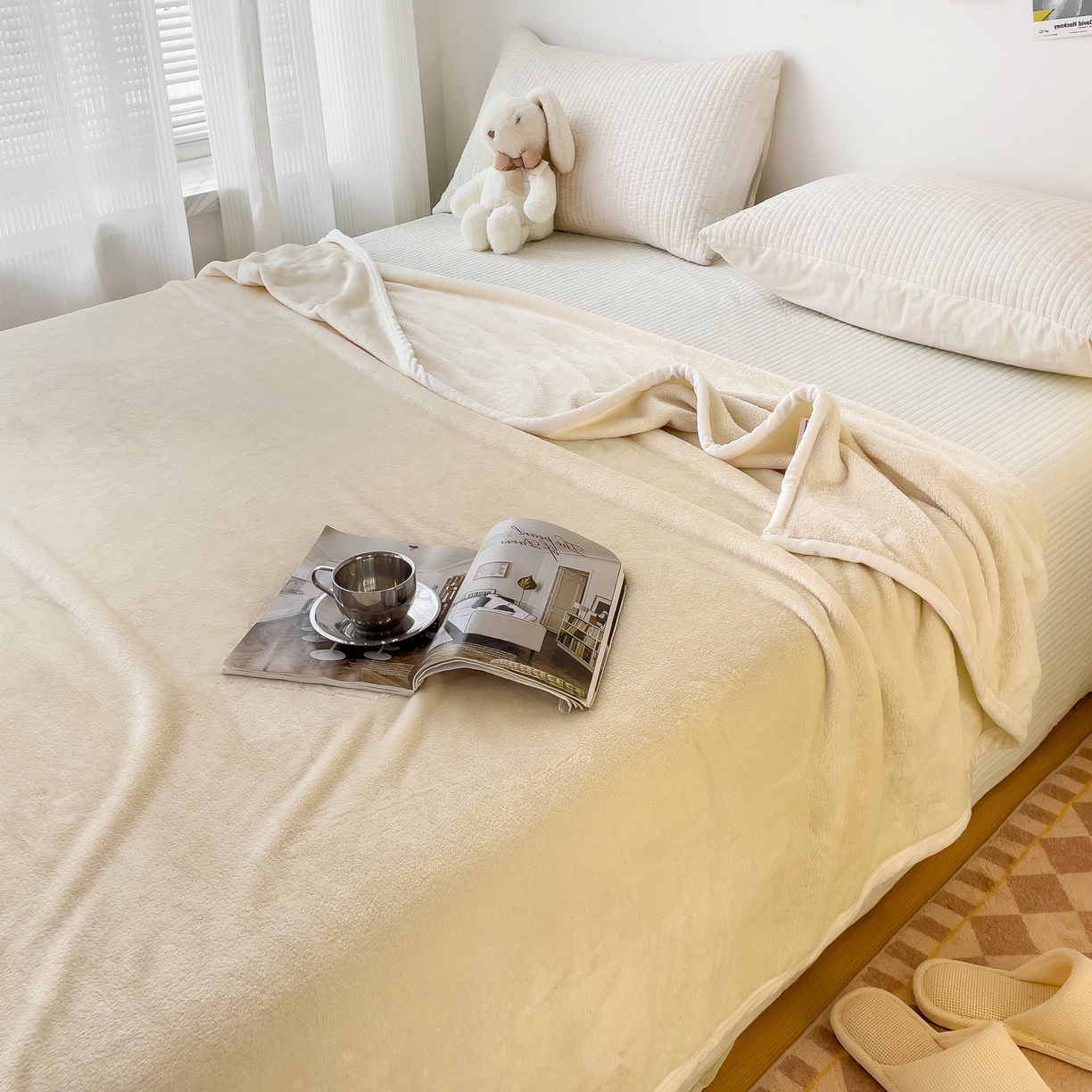 91家纺网 家纺一手货源 找家纺 启发毛毯 2025新款高克重双面牛奶绒盖毯 米白