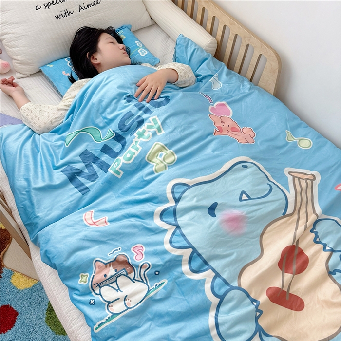 91家纺网 家纺一手货源 找家纺 萌宝家纺 2025新款幼儿园大版豆豆绒三件套婴儿绒六件套 音乐恐龙