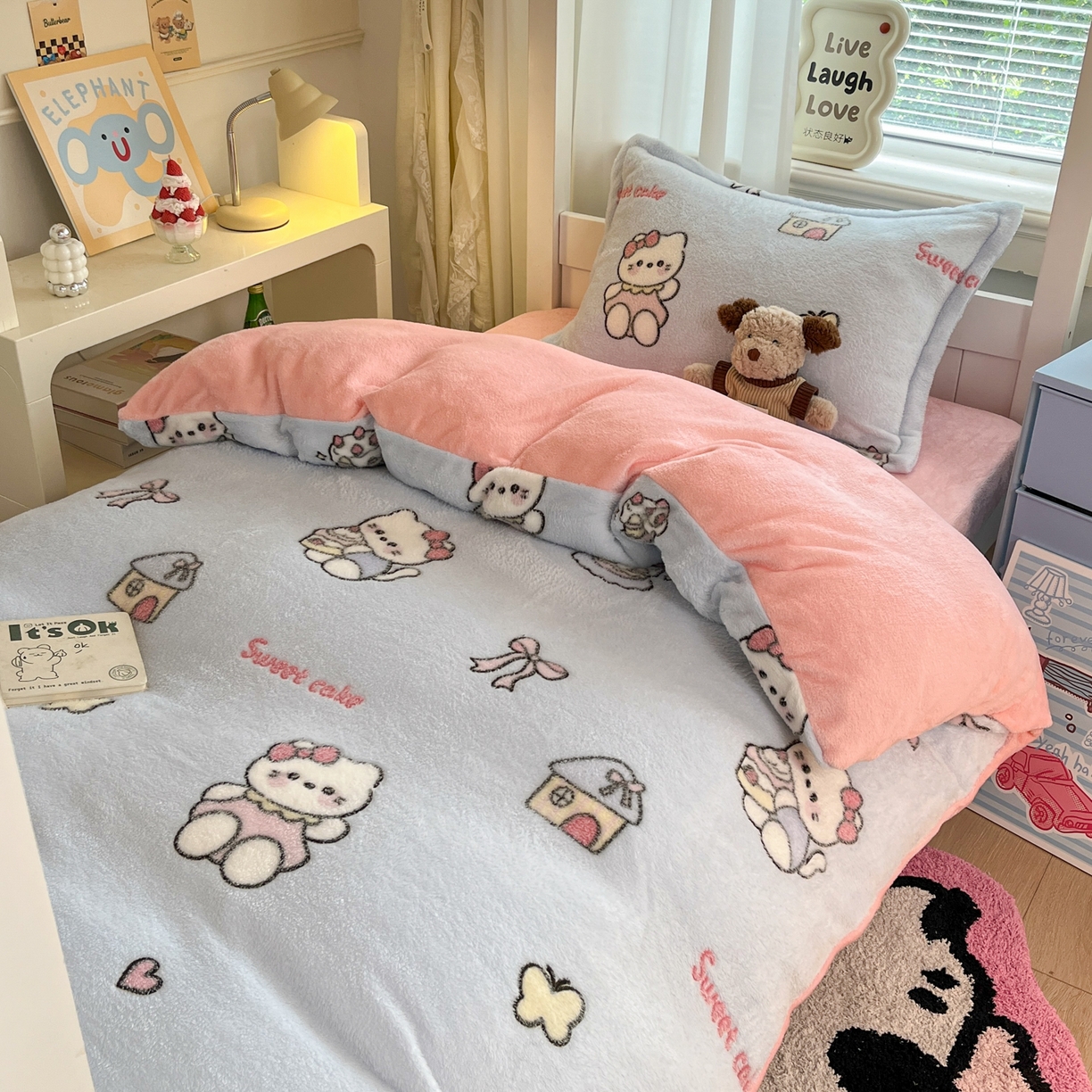 91家纺网 家纺一手货源 找家纺 川悦生活 2025新款雪花绒宿舍床笠款三件套 幸运小咪