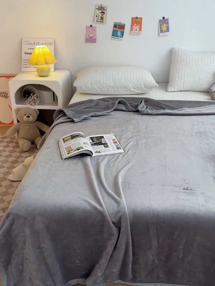 91家纺网 家纺一手货源 找家纺 启发毛毯 2025新款高克重双面牛奶绒盖毯 银灰