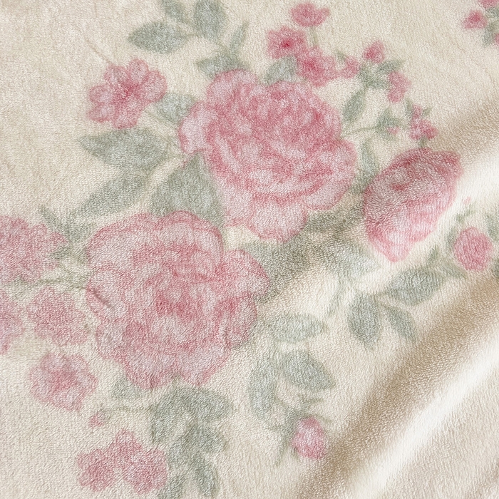 91家纺网 家纺一手货源 找家纺 启发毛毯 2025新款高克重双面牛奶绒盖毯 浪漫花语