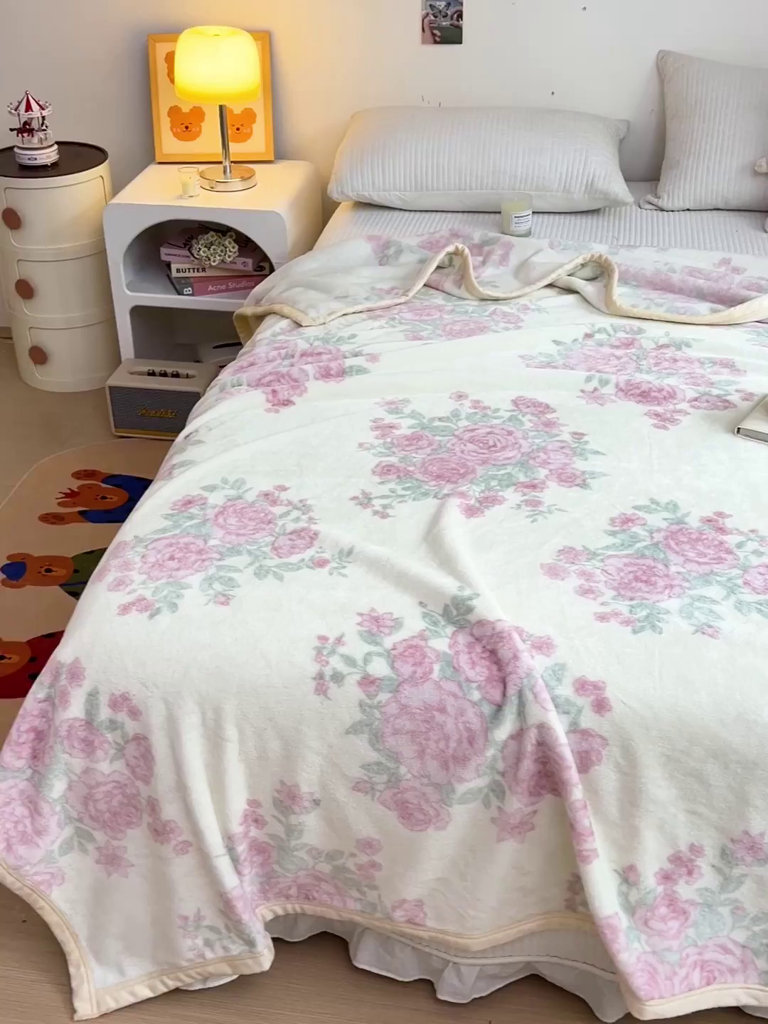 91家纺网 家纺一手货源 找家纺 启发毛毯 2025新款高克重双面牛奶绒盖毯 浪漫花语