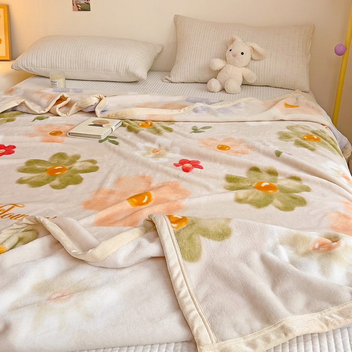 91家纺网 家纺一手货源 找家纺 启发毛毯 2025新款高克重双面牛奶绒盖毯 暖阳