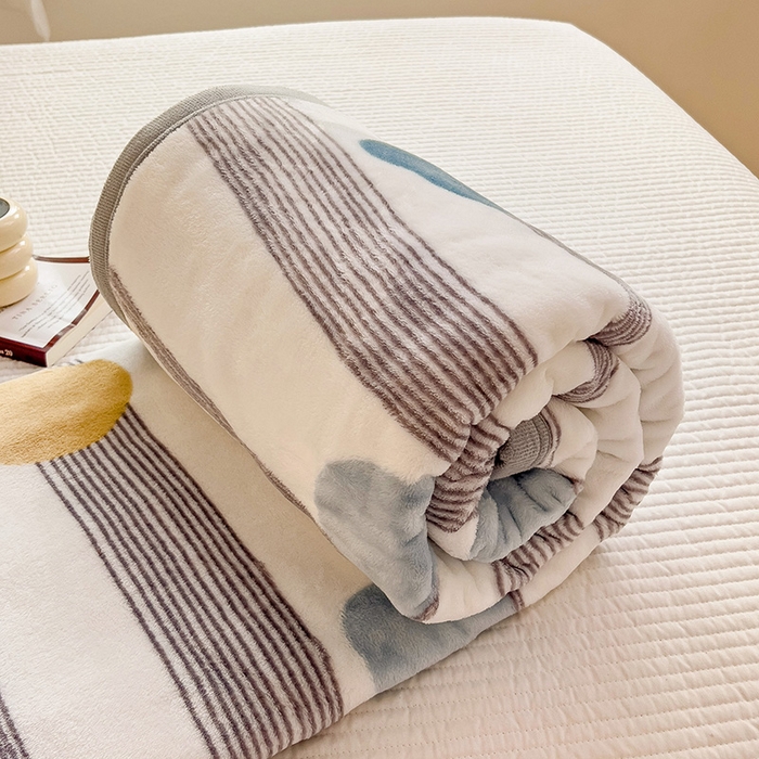 91家纺网 家纺一手货源 找家纺 启发毛毯 2025新款高克重双面牛奶绒盖毯 条块