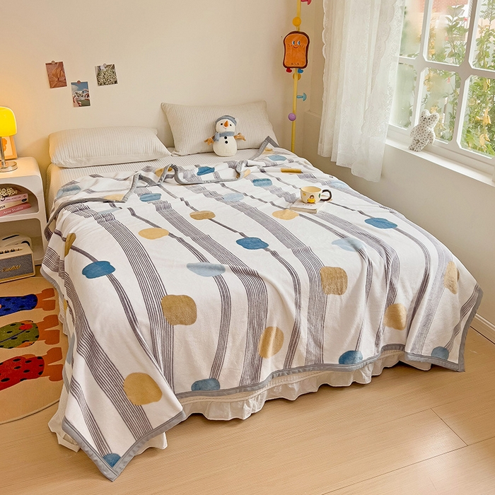 91家纺网 家纺一手货源 找家纺 启发毛毯 2025新款高克重双面牛奶绒盖毯 条块