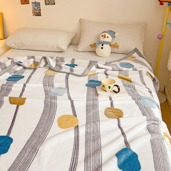 91家纺网 家纺一手货源 找家纺 启发毛毯 2025新款高克重双面牛奶绒盖毯 条块