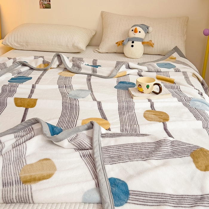 91家纺网 家纺一手货源 找家纺 启发毛毯 2025新款高克重双面牛奶绒盖毯 条块