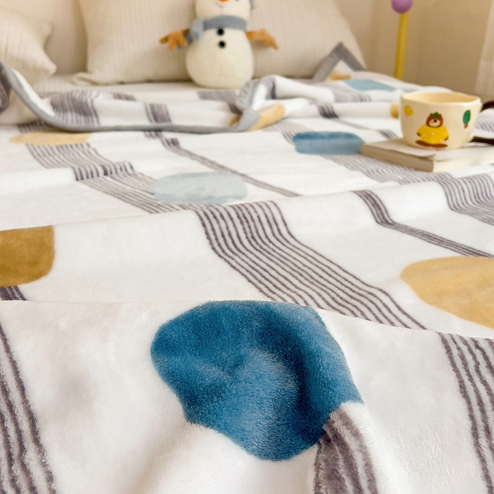 91家纺网 家纺一手货源 找家纺 启发毛毯 2025新款高克重双面牛奶绒盖毯 条块