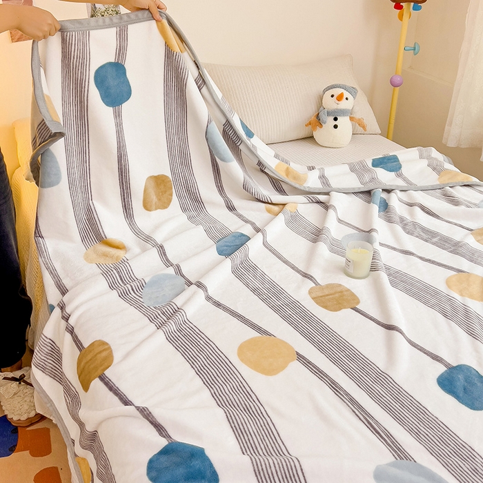 91家纺网 家纺一手货源 找家纺 启发毛毯 2025新款高克重双面牛奶绒盖毯 条块