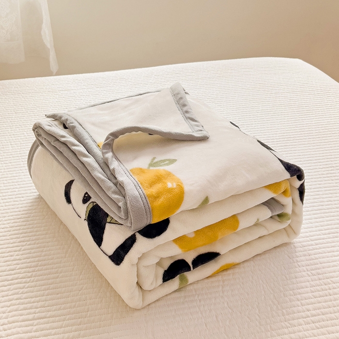 91家纺网 家纺一手货源 找家纺 启发毛毯 2025新款高克重双面牛奶绒盖毯 小熊猫