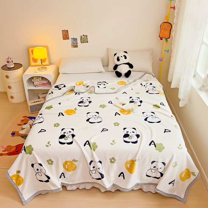 91家纺网 家纺一手货源 找家纺 启发毛毯 2025新款高克重双面牛奶绒盖毯 小熊猫