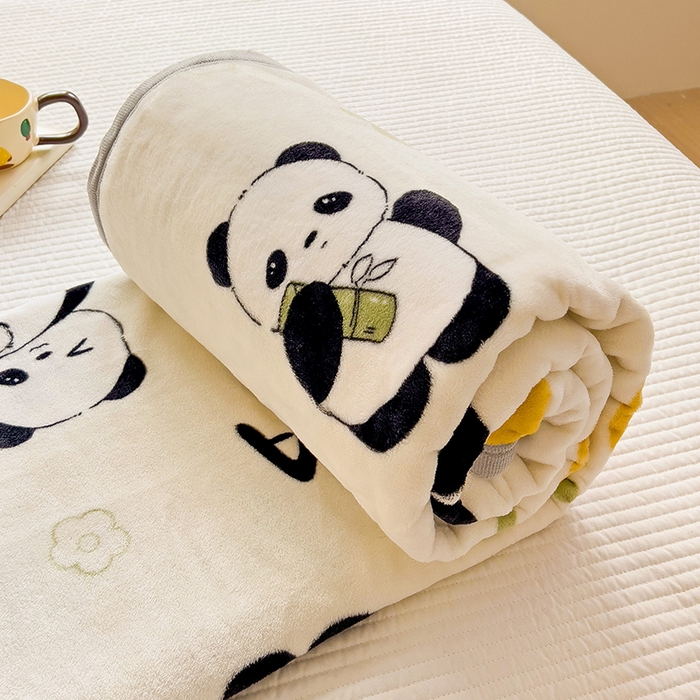 91家纺网 家纺一手货源 找家纺 启发毛毯 2025新款高克重双面牛奶绒盖毯 小熊猫