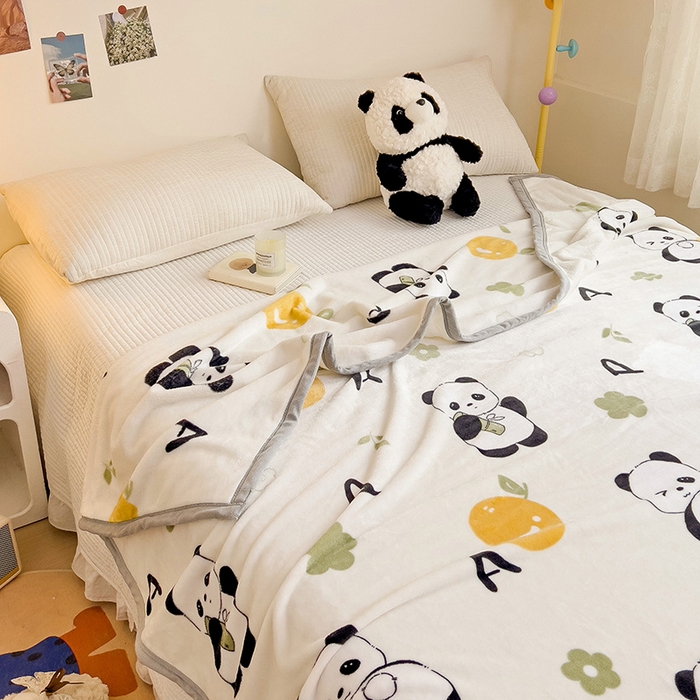 91家纺网 家纺一手货源 找家纺 启发毛毯 2025新款高克重双面牛奶绒盖毯 小熊猫