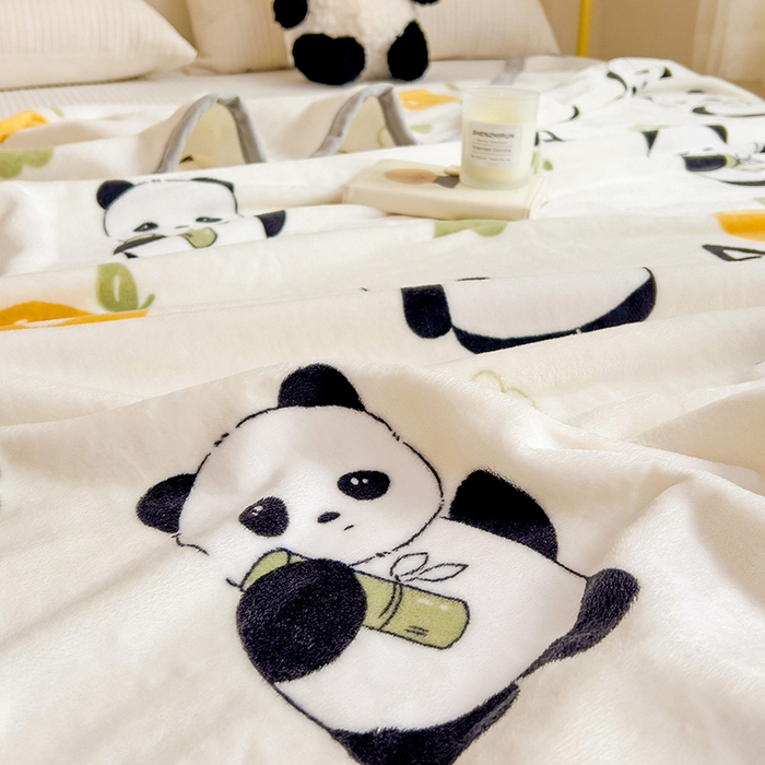 91家纺网 家纺一手货源 找家纺 启发毛毯 2025新款高克重双面牛奶绒盖毯 小熊猫