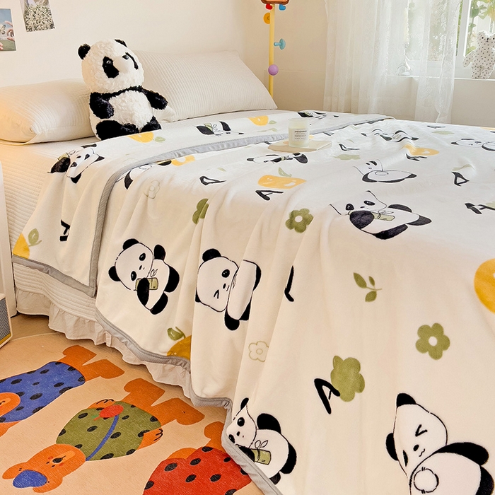 91家纺网 家纺一手货源 找家纺 启发毛毯 2025新款高克重双面牛奶绒盖毯 小熊猫